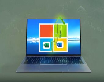 لابتوب بداخله شعار ورد واكسل